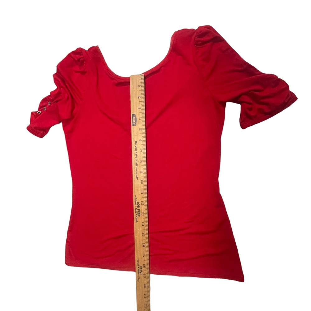 White House Black Market. Red top. Sz:Small. Scoop Neck. Cap sleeves. LIKE NEW! - Picture 8 of 11